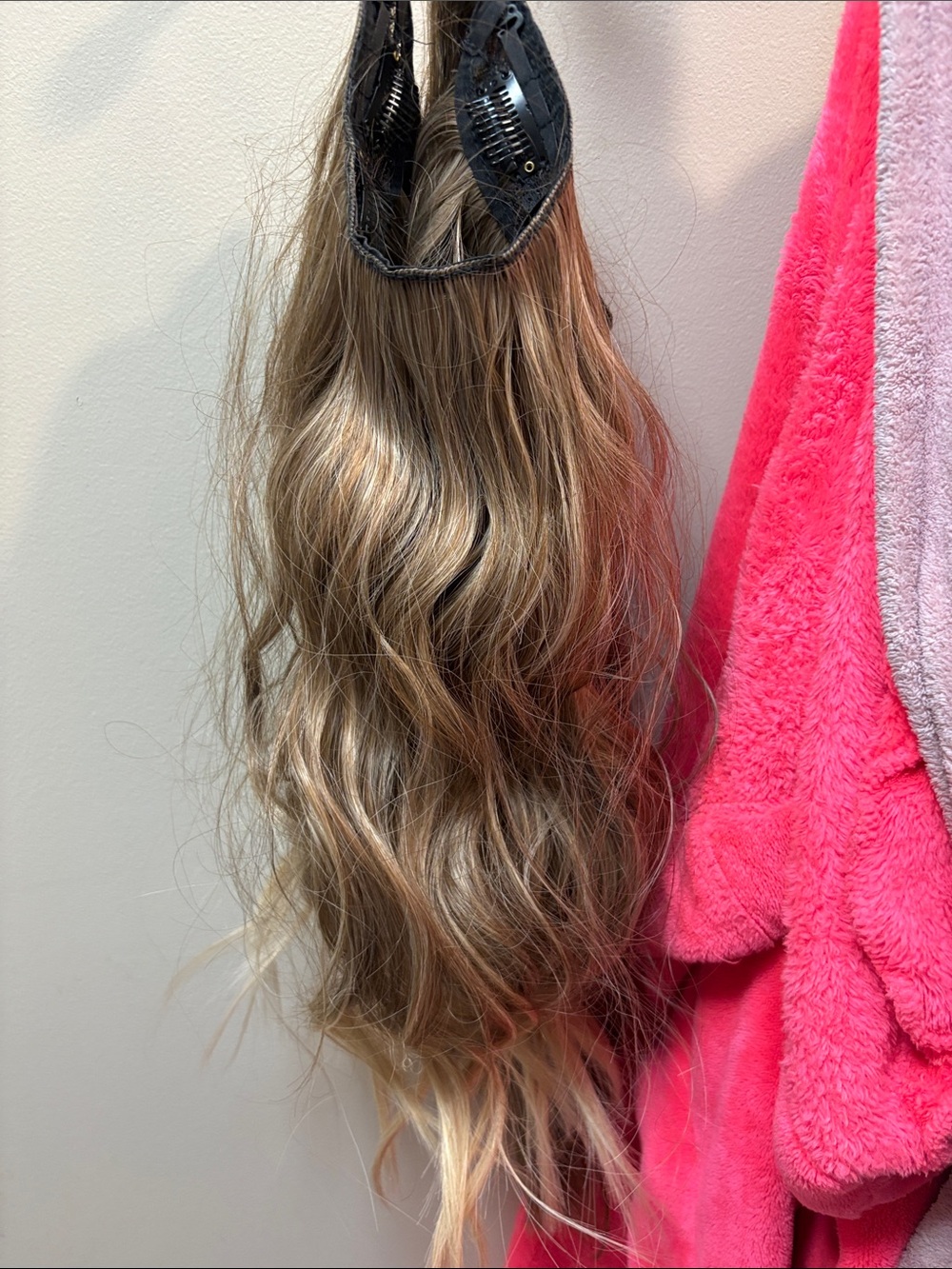 Brown Blonde Wavy Clip-In Hair Extension - Unbranded